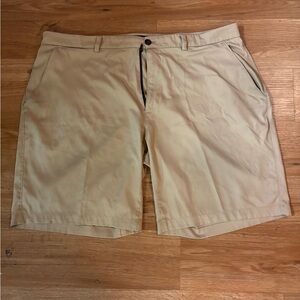 Classic Flat-Front Men’s Shorts in Khaki